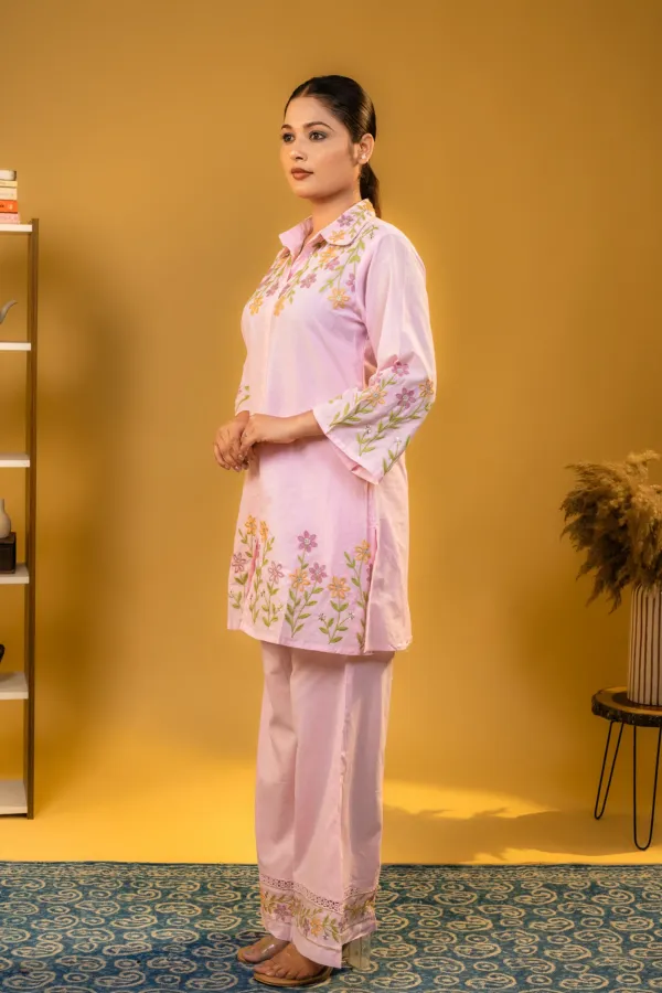 Pink_Plazzo_Co-Ord_Set_with_thread_Work