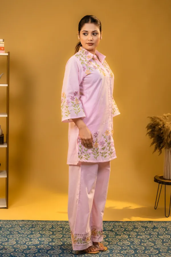 Pink_Plazzo_Co-Ord_Set_with_thread_Work