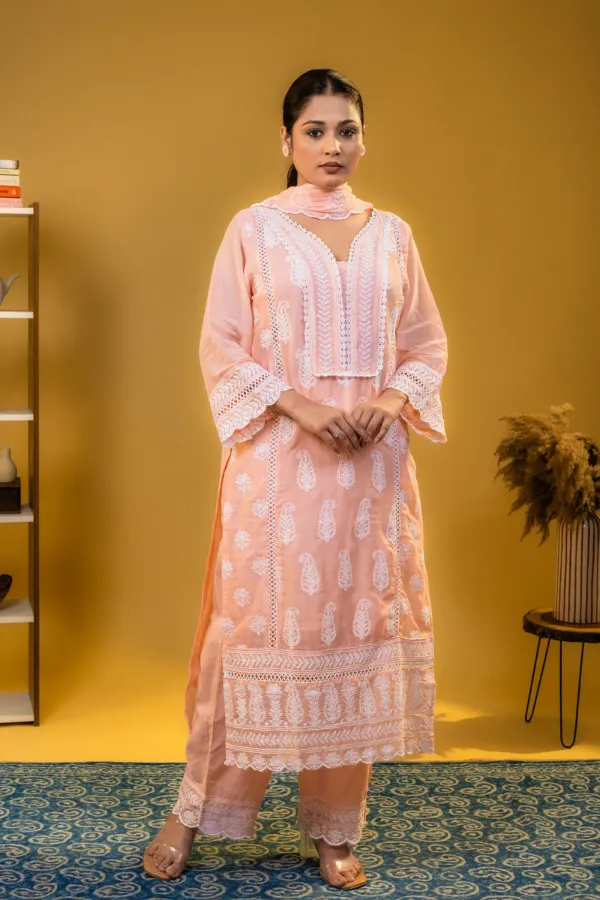 Peach_Mul_Cotton_Plazzo_Suit_with_Chickankari_work