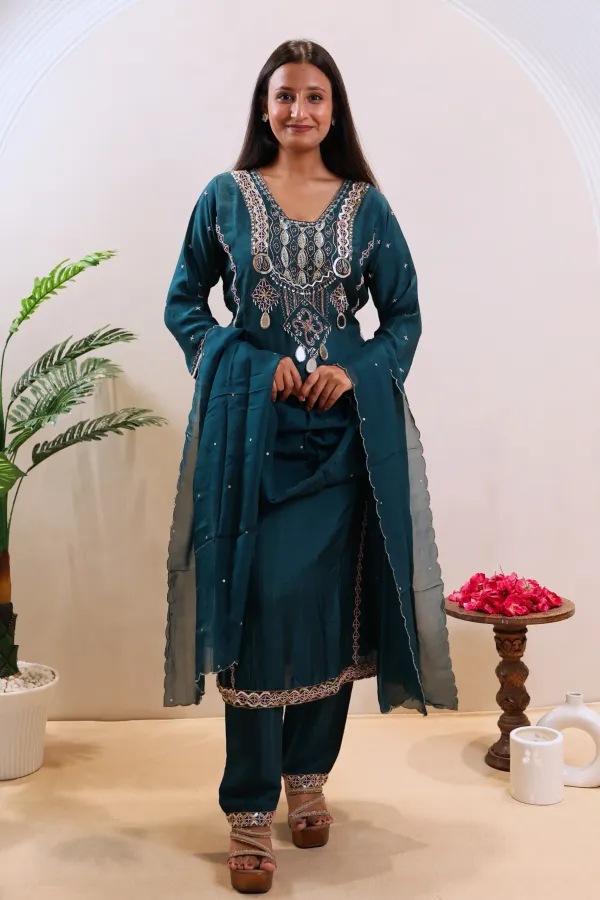 Blue_Georgette_Suit_For_Women