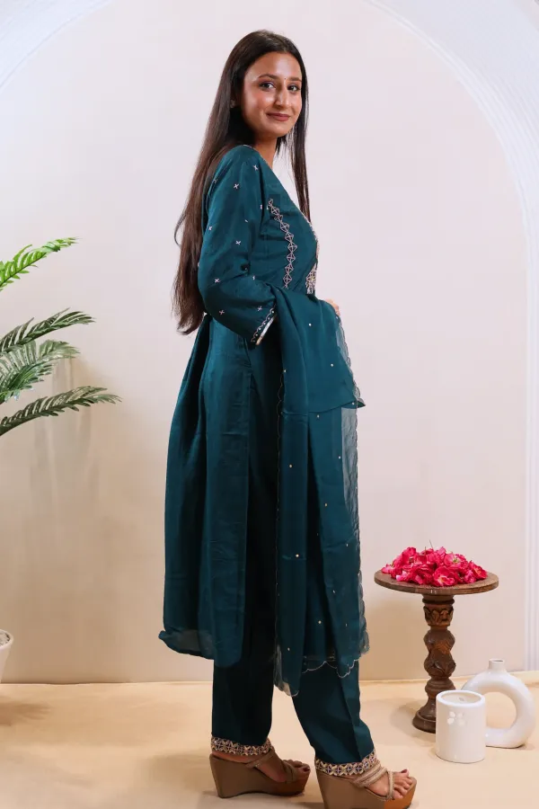 Blue_Georgette_Suit_For_Women
