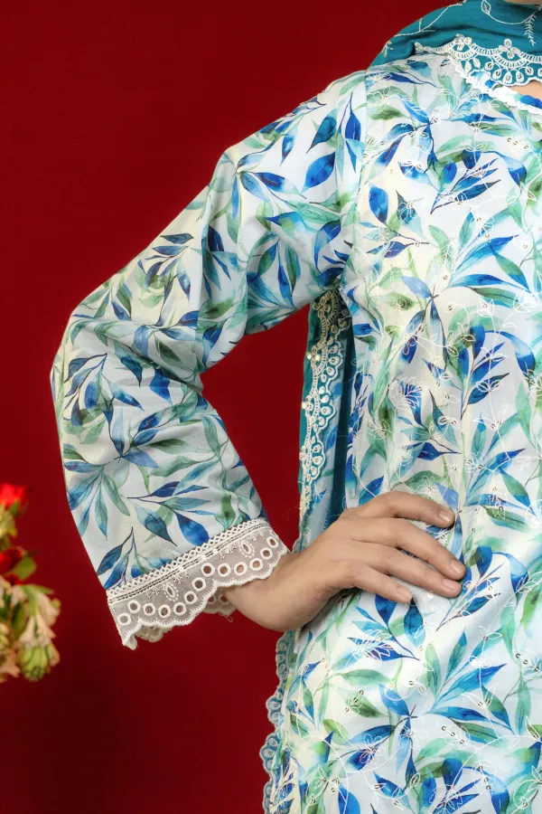 Light_Blue_Straight_Suit_with_Cutwork_and_Thread_work