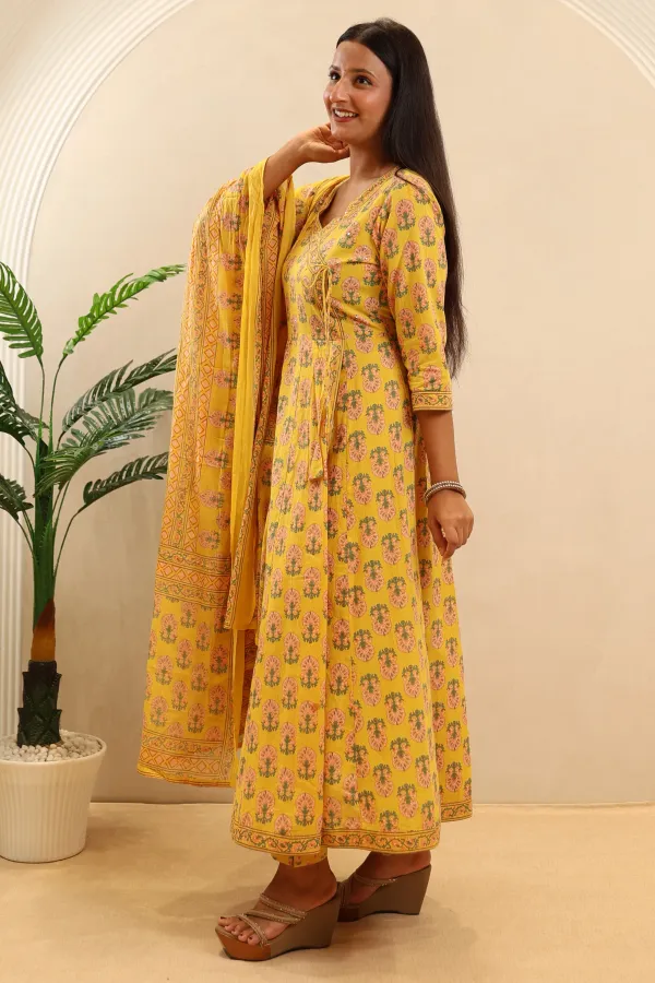 Yellow_Cotton_Anarkali_For_Women