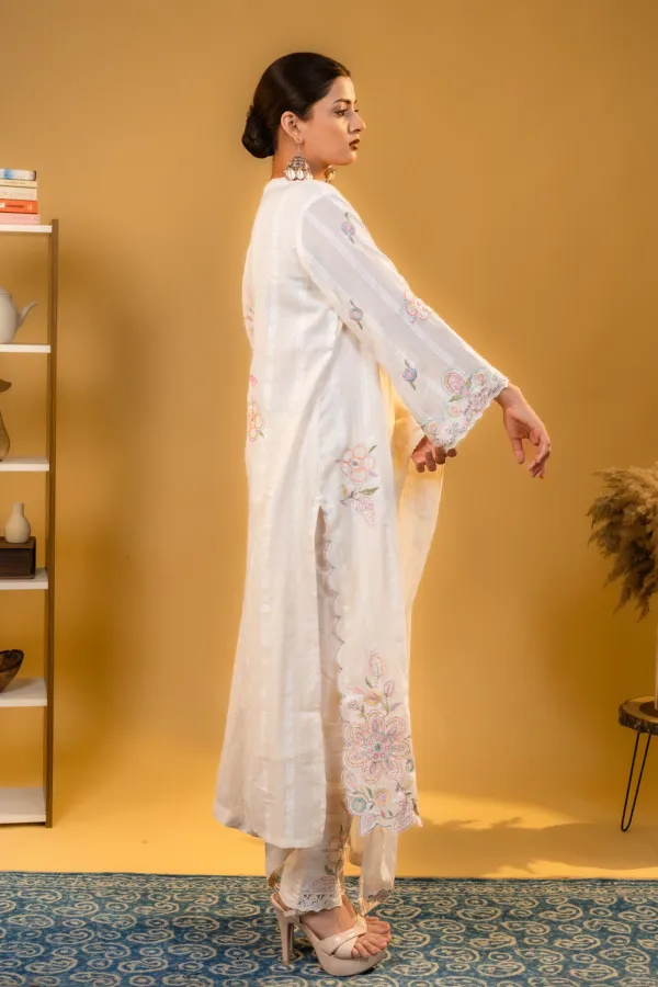 Cream_Straight_Suit_with_Thread_work_and_botton_work