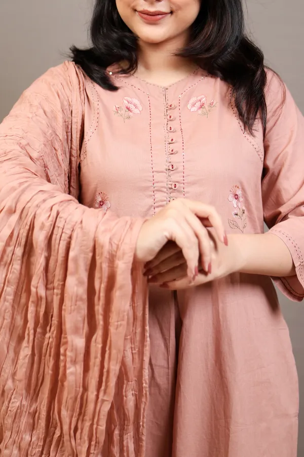 Short_Gown_Thread_Work_With_Cotton_Dupatta