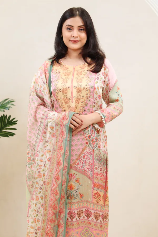 Printed_Muslin_Suit_With_Dupatta_For_Women