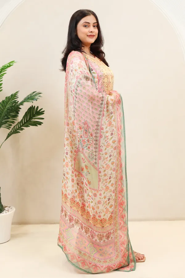 Printed_Muslin_Suit_With_Dupatta_For_Women