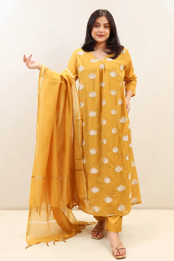 Printed_Frock_Suit_With_Cotton_Printed_Dupatta