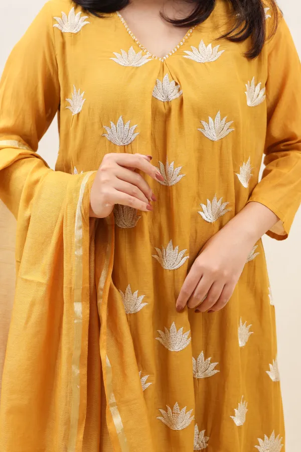 Printed_Frock_Suit_With_Cotton_Printed_Dupatta