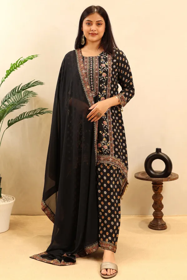 Black_Muslin_Kaftan_Suit_For_Women