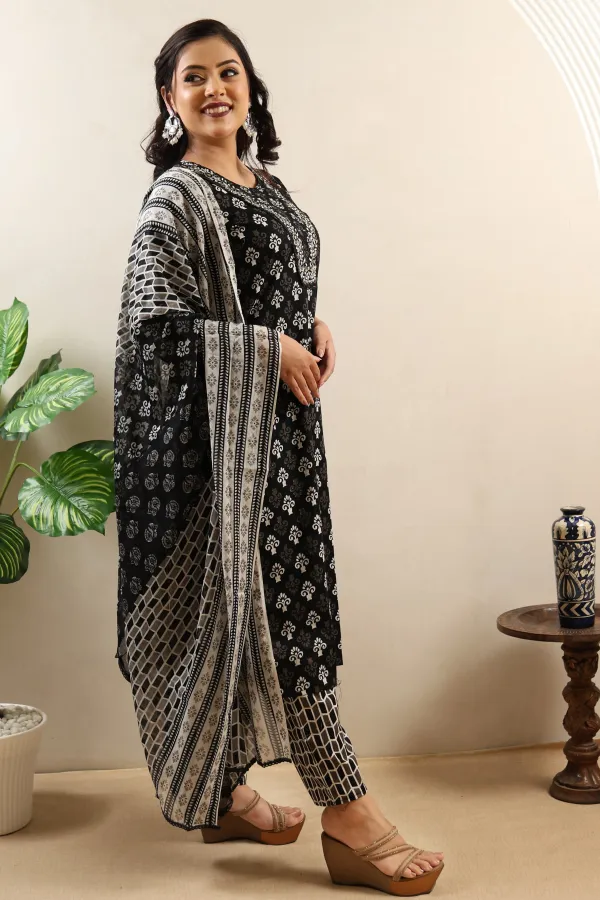 Black_Cotton_Cotton_Suit_For_Women