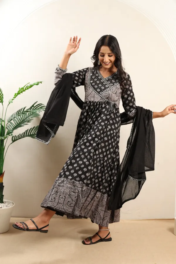 Black_Anarkali_Frock_With_Cotton_Dupatta