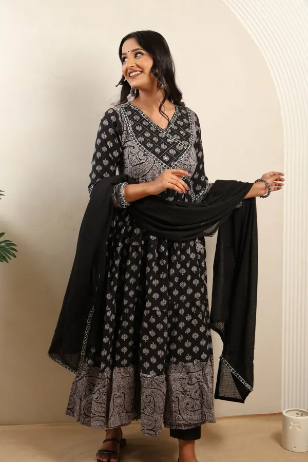 Black_Anarkali_Frock_With_Cotton_Dupatta