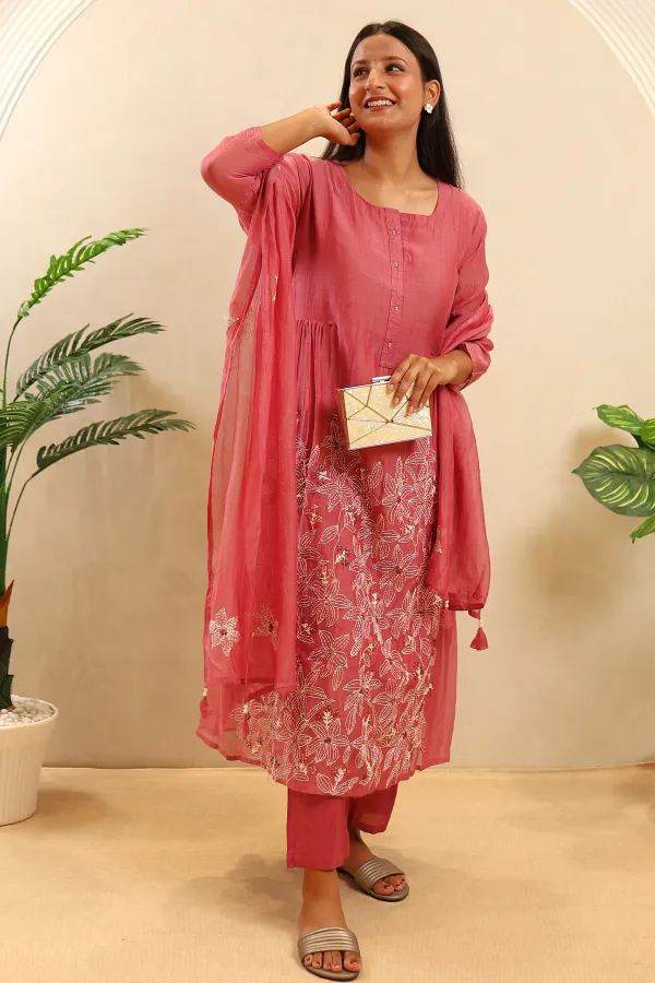 Long_Suit_With_Thread_Work_And_Cotton_Dupatta