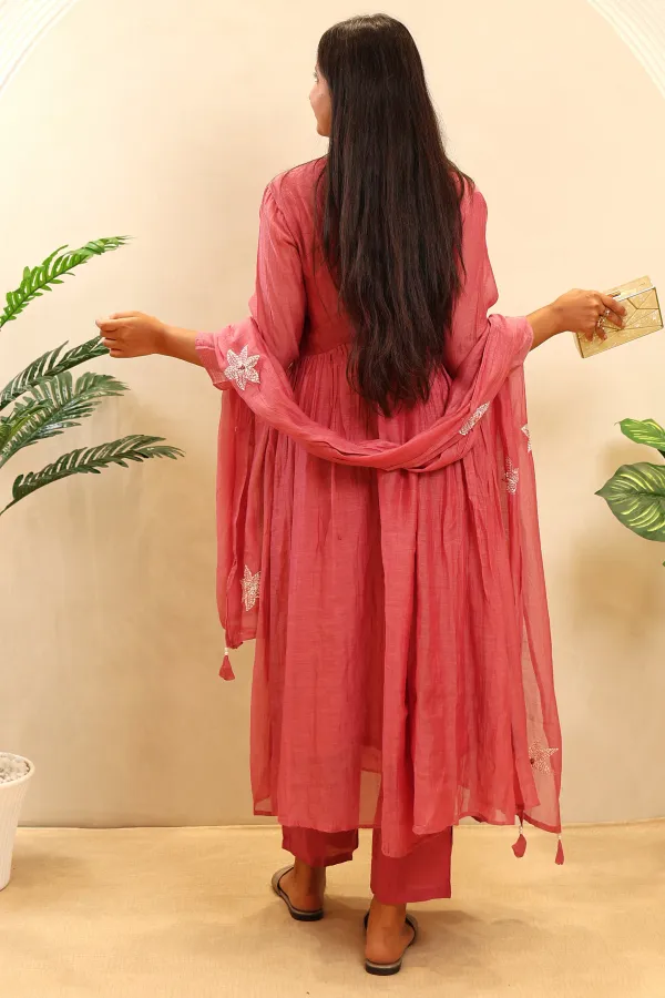 Long_Suit_With_Thread_Work_And_Cotton_Dupatta