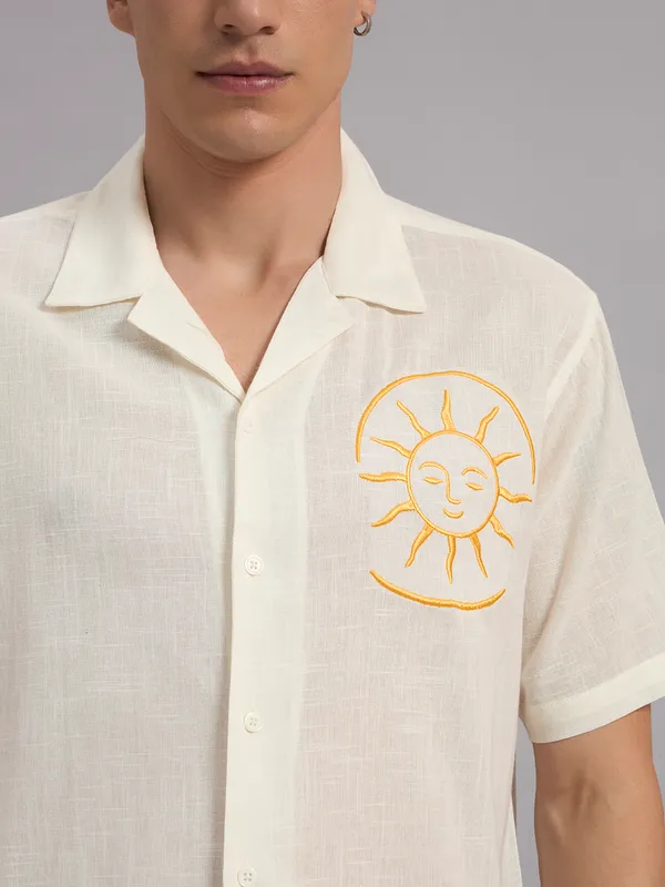 Cream_Organic_Cotton_Textured_Camp_Collar_Embroidered_Shirt_For_Men