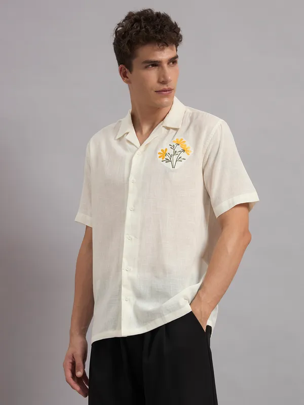 Off_White_Organic_Cotton_Textured_Relaxed_Fit_Floral_Embroidered_Shirt_For_Men