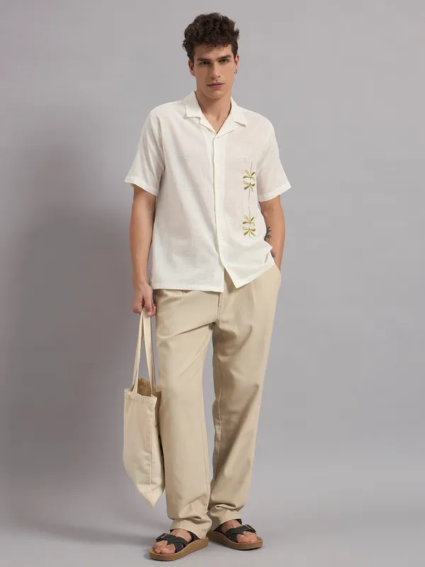 Off_White_Organic_Cotton_Relaxed_Fit_Floral_Embroidered_Shirt_For_Men