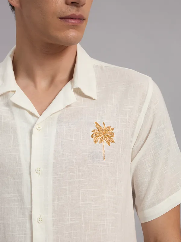 White_Organic_Cotton_Textured_Palm_Embroidered_Relaxed_Shirt_For_Men