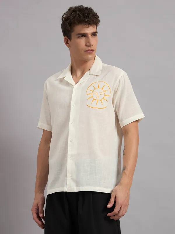 Cream_Organic_Cotton_Textured_Camp_Collar_Embroidered_Shirt_For_Men