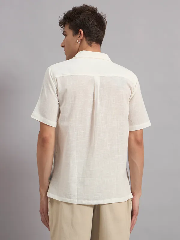 Cream_Organic_Cotton_Camp_Collar_Graphic_Print_Relaxed_Fit_Shirt_For_Men