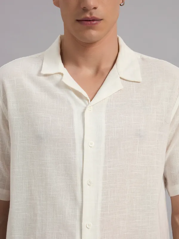 Cream_Organic_Cotton_Camp_Collar_Graphic_Print_Relaxed_Fit_Shirt_For_Men