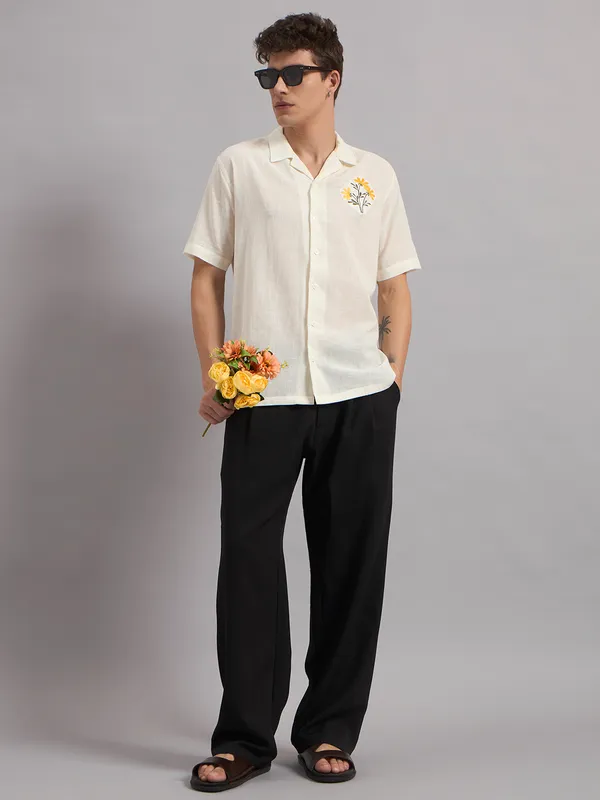 Off_White_Organic_Cotton_Textured_Relaxed_Fit_Floral_Embroidered_Shirt_For_Men