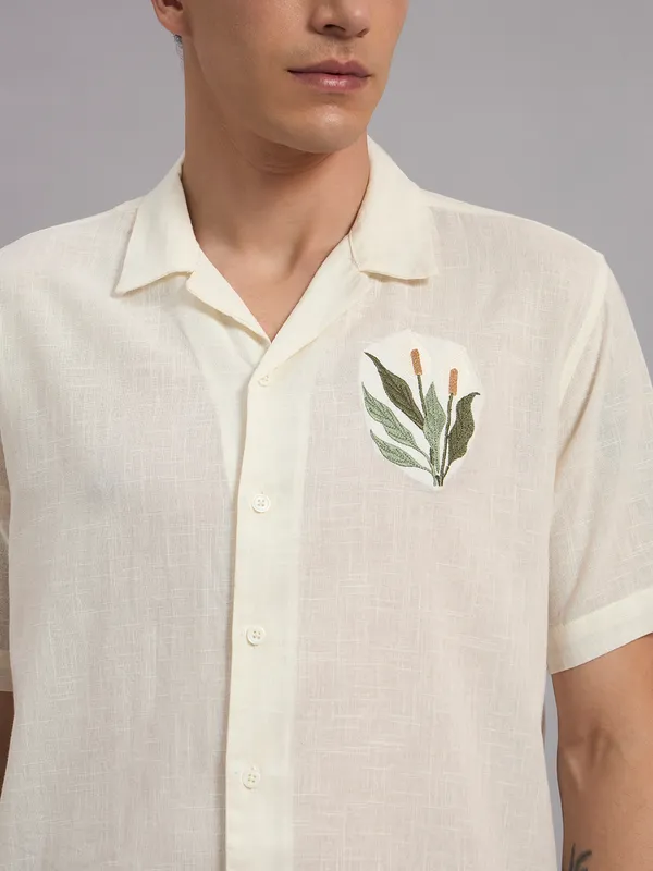 Cream_Organic_Cotton_Embroidered_Camp_Collar_Relaxed_Short_Sleeve_Shirt_For_Men
