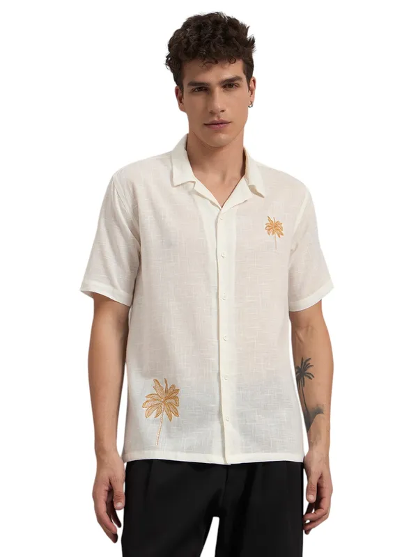 White_Organic_Cotton_Textured_Palm_Embroidered_Relaxed_Shirt_For_Men