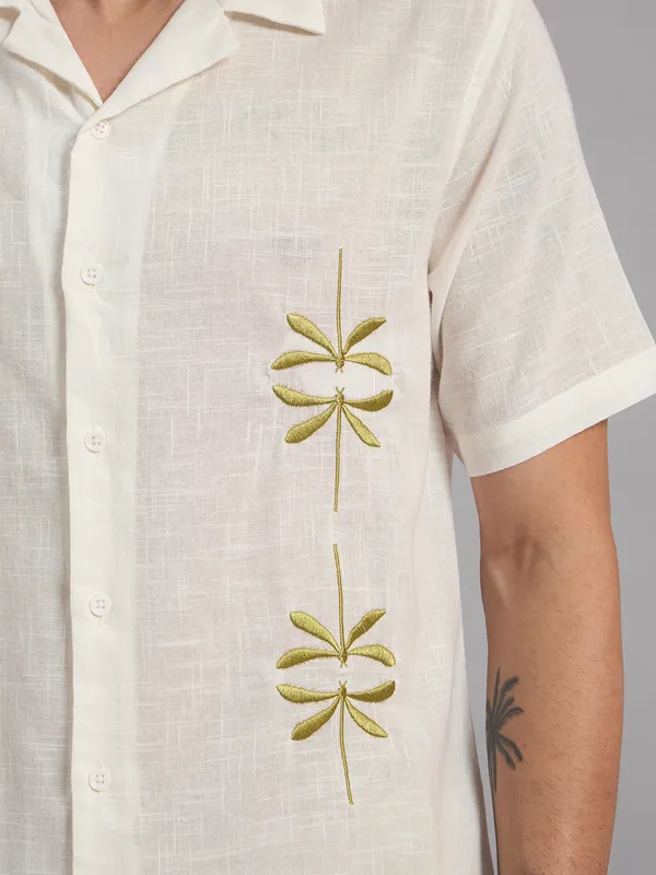 Off_White_Organic_Cotton_Relaxed_Fit_Floral_Embroidered_Shirt_For_Men