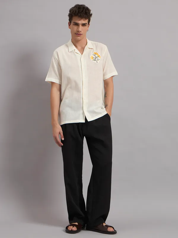 Off_White_Organic_Cotton_Textured_Relaxed_Fit_Floral_Embroidered_Shirt_For_Men