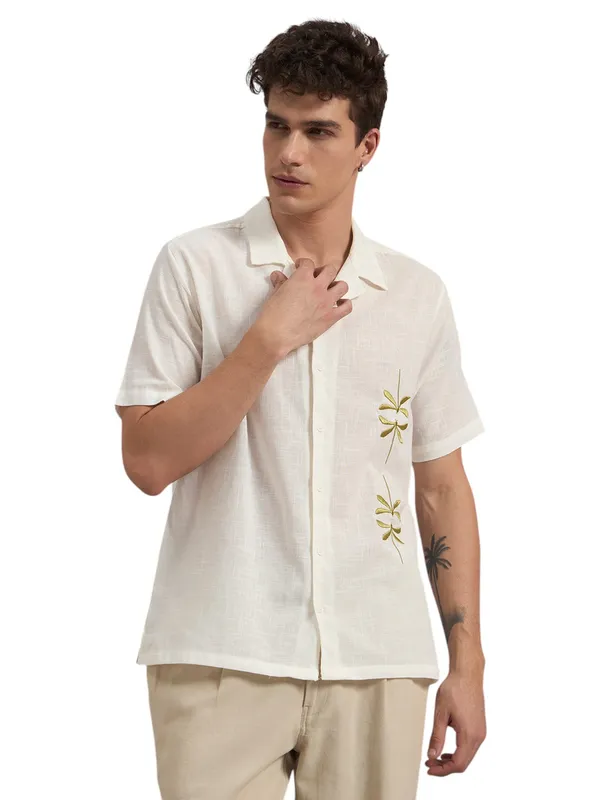 Off_White_Organic_Cotton_Relaxed_Fit_Floral_Embroidered_Shirt_For_Men