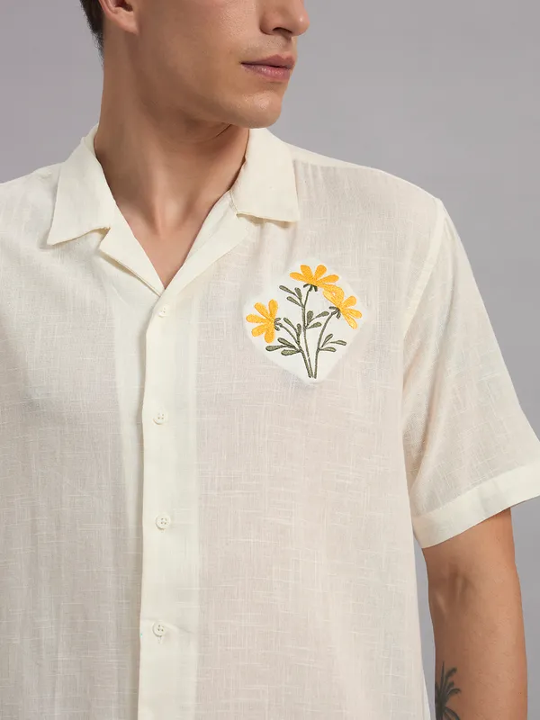 Off_White_Organic_Cotton_Textured_Relaxed_Fit_Floral_Embroidered_Shirt_For_Men