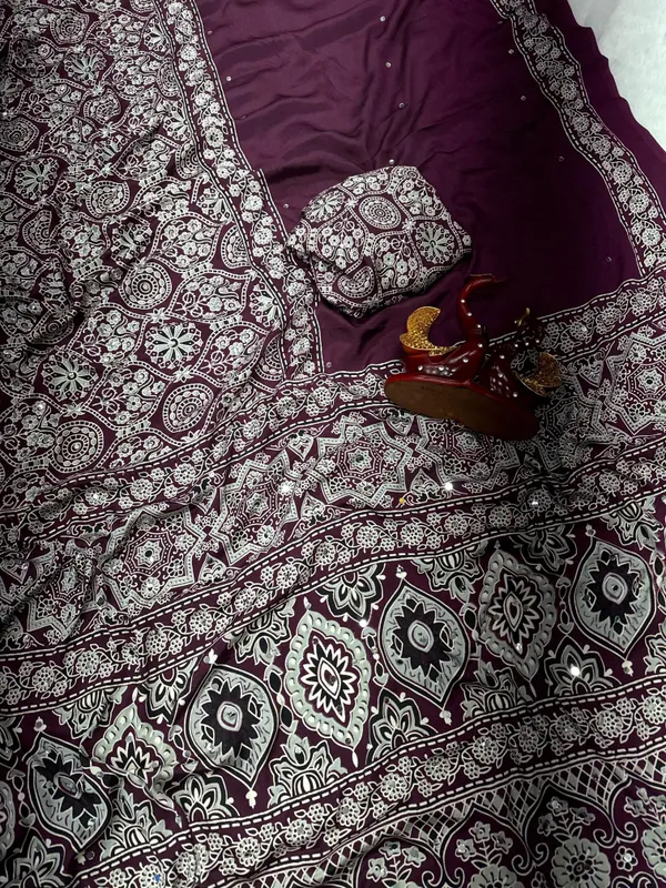 Mull_Chanderi_Silk_Sequin_Embroidered_saree_For_Women