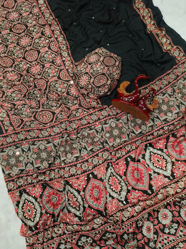 Black_Silk_Georgette_Floral_Embroidered_Saree_For_Women