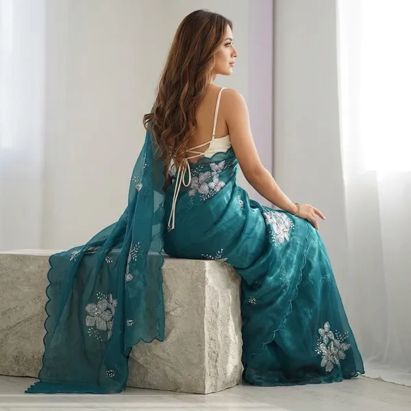 Teal_Organza_Sequin_Embellished_Scalloped_Border_Saree_For_Women