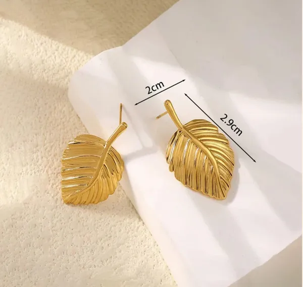 Gold-Tone_Leaf_Stud_Earrings