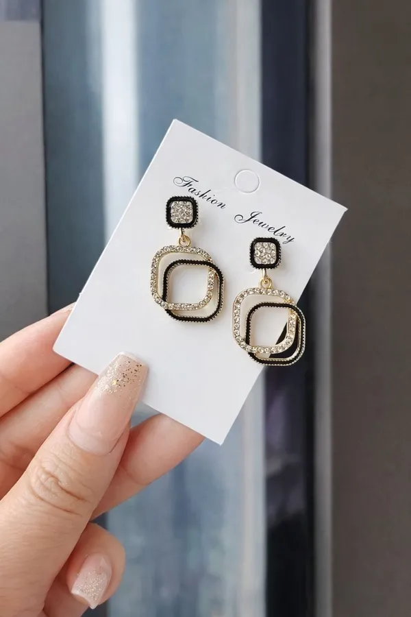 Vintage_Square_Crystal_Drop_Earrings_-_Black_And_Gold_Geometric_Design
