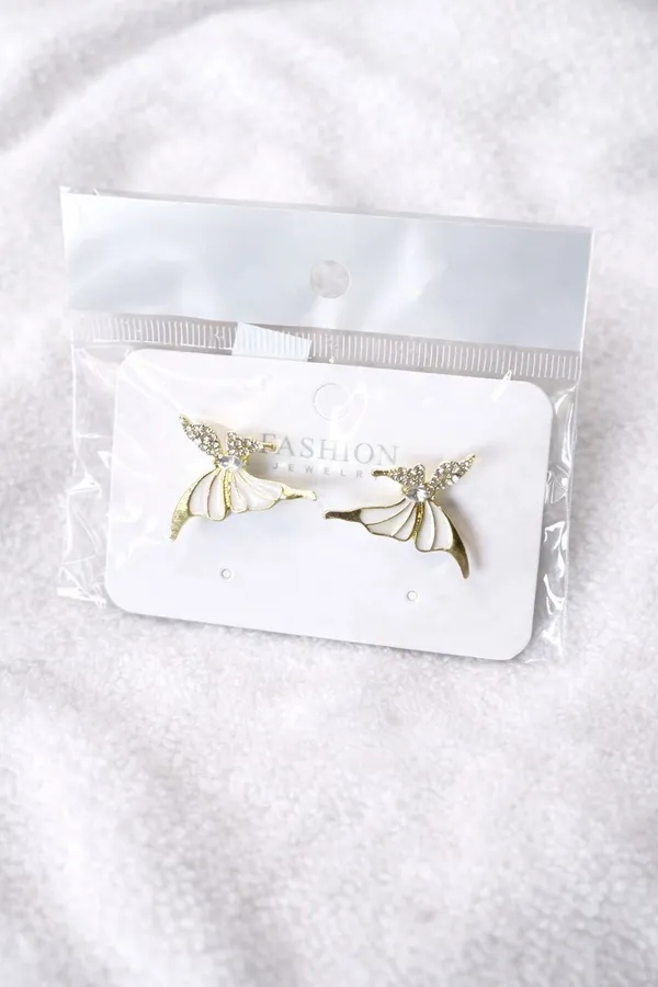Elegant_Butterfly_Wing_Crystal_Stud_Earrings_-_Golden