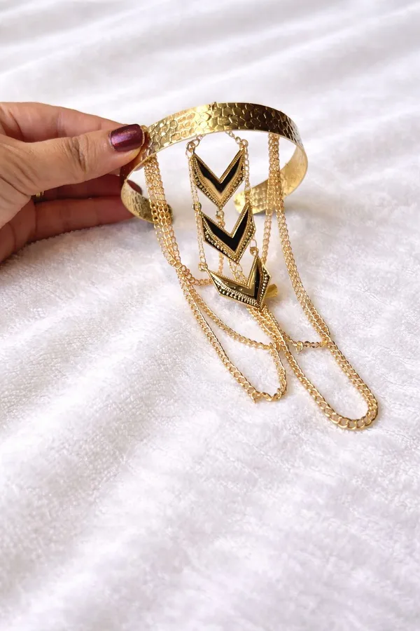 Golden_Chevron_Armlet_With_Chain_Drape_-_Boho_Upper_Arm_Bracelet