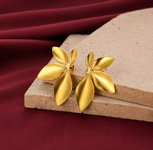 Gold-Toned_Floral_Stud_Earrings_-_Stainless_Steel_Jewellery_For_Women