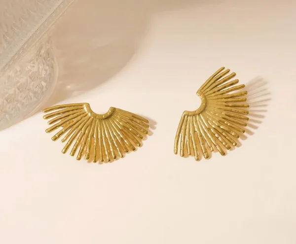 Gold-Toned_Fan-Shaped_Statement_Stud_Earrings