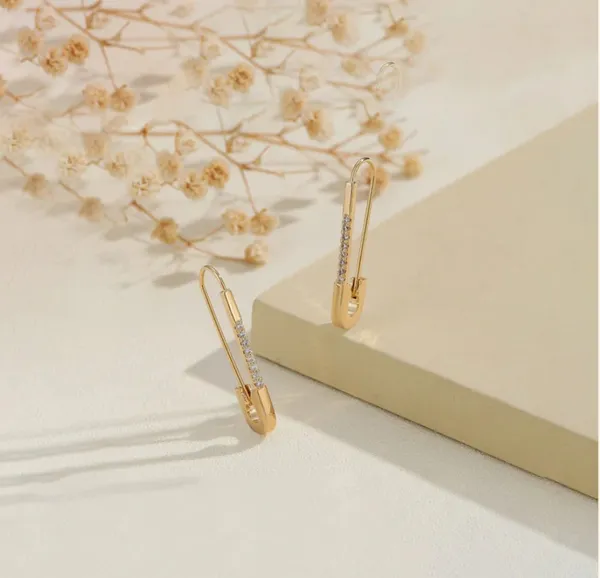 Gold-Toned_Paperclip_Safety_Pin_Earrings_For_Women