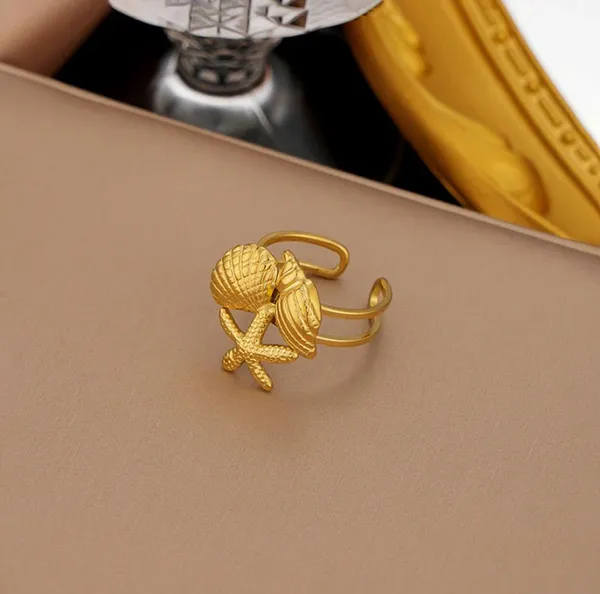 Adjustable_Golden_Bee_Ring