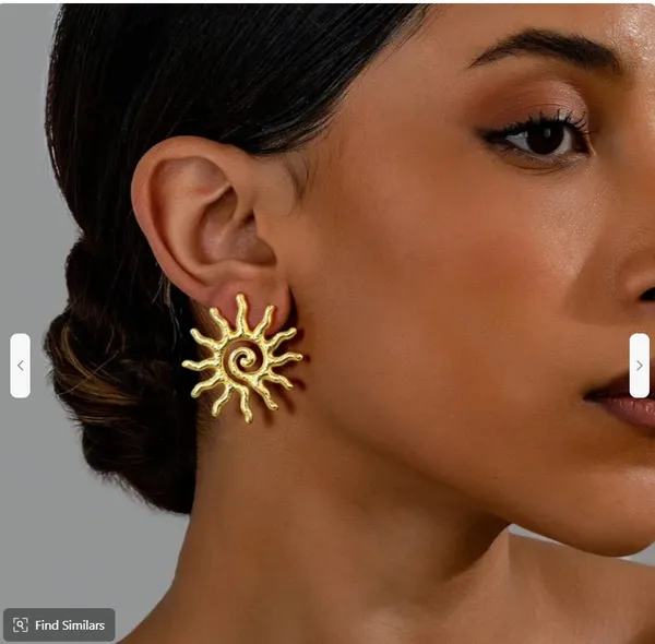 Stainless_Steel_Sun_Shaped_Earrings_-_18K_Gold_Plated