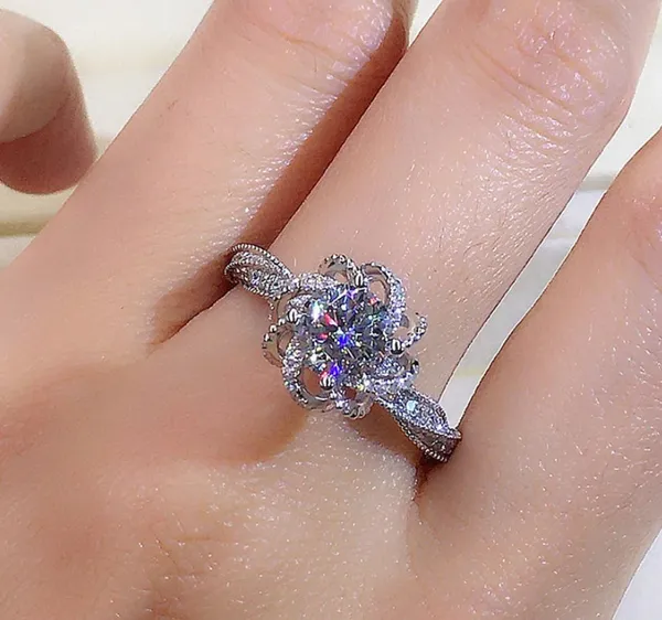 Statement_Ring_with_Zircon