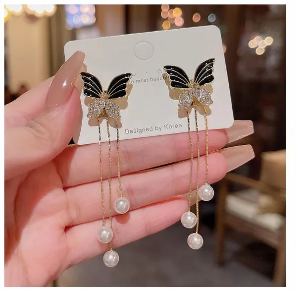 Elegant_Black_Butterfly_Pearl_Drop_Earrings