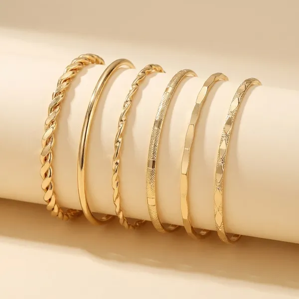 Elegant_Gold-Tone_Bangle_Set_-_Pack_Of_5