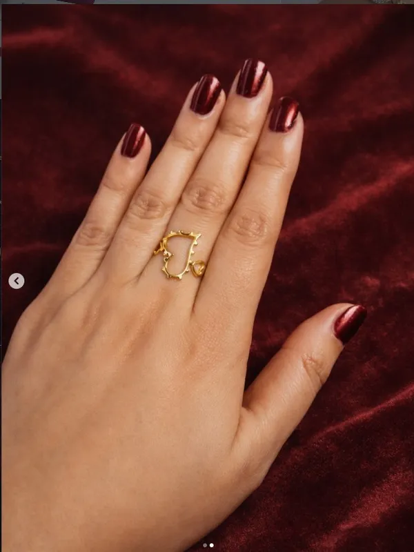 Elegant_Gold-Tone_Heart_Ring_With_Beaded_Design