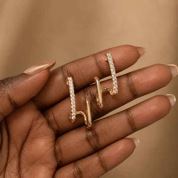 Crystal_Curve_Luxe_Earrings